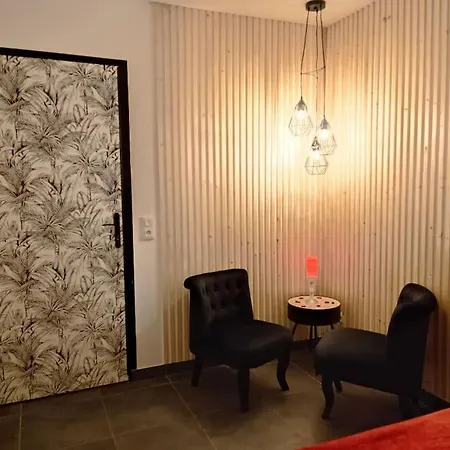 Evasion Romantique Avec Jacuzzi Interieur 아파트