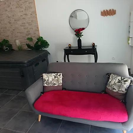 Evasion Romantique Avec Jacuzzi Interieur 아파트 Rosières-près-Troyes