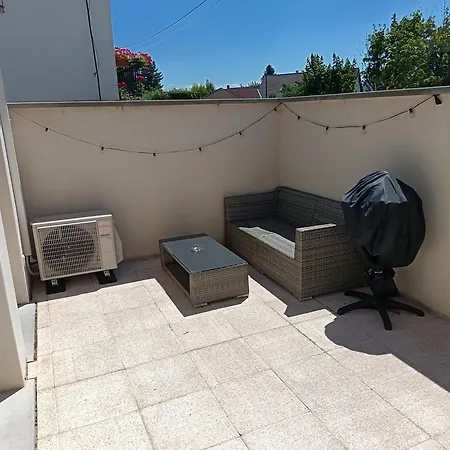 아파트 Evasion Romantique Avec Jacuzzi Interieur