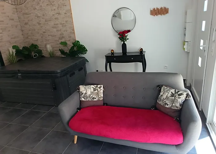 Evasion Romantique Avec Jacuzzi Interieur Apartment Rosieres-Pres-Troyes