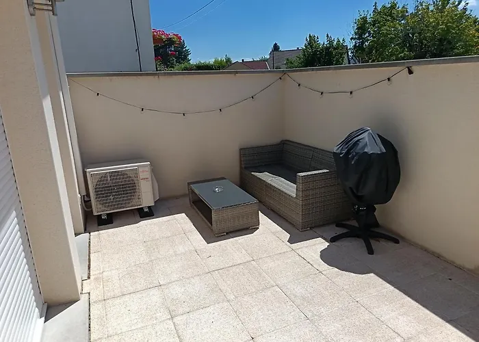 Apartment Evasion Romantique Avec Jacuzzi Interieur